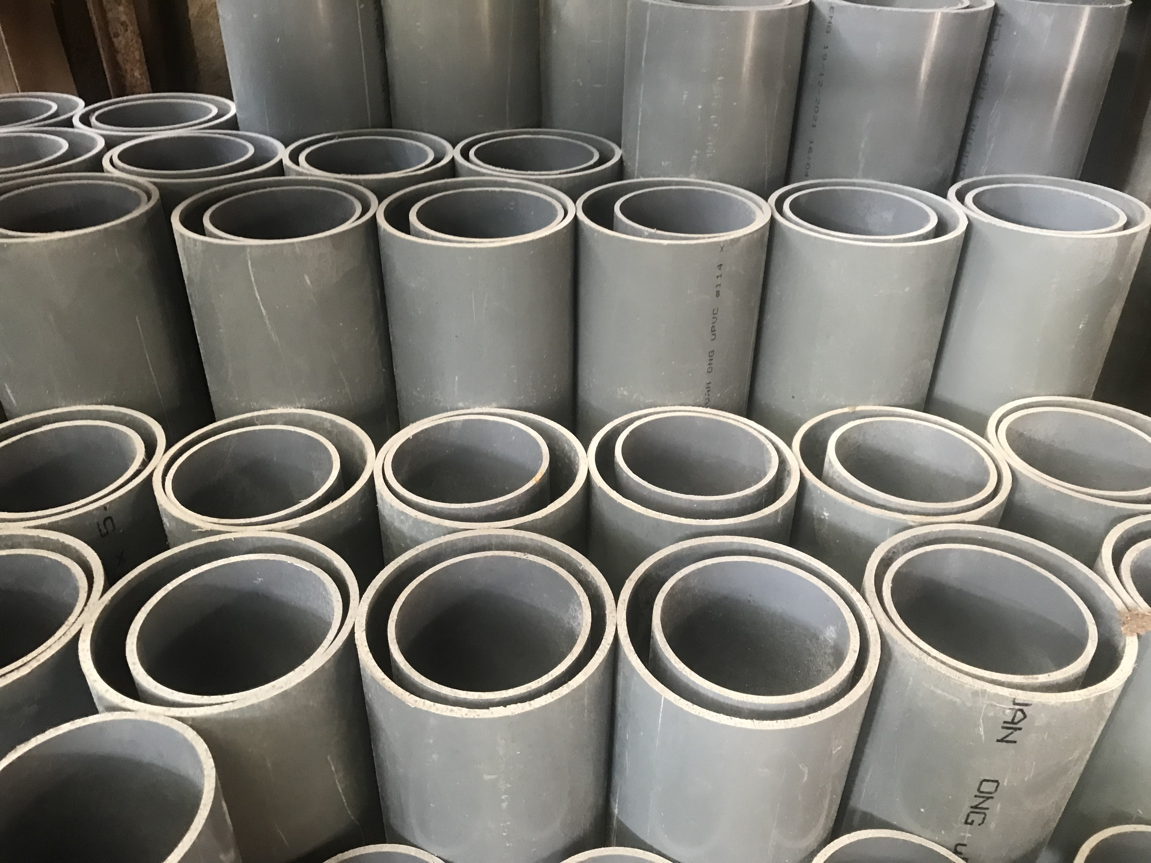 ống nhựa PVC phi 90 Loại Dày 3mm (Cắt Thành Các Đoạn Nhỏ 50cm - 1m).