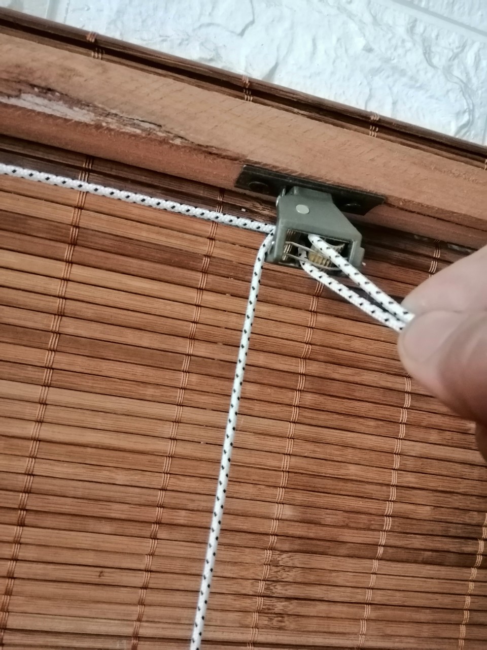 cặp ròng rọc kéo lên tự hãm tự dừng