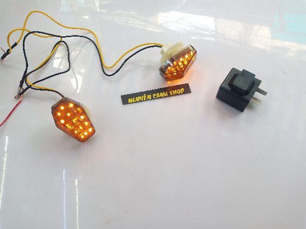 Cặp đèn xi nhan exciter 150 tặng chớp xi nhan