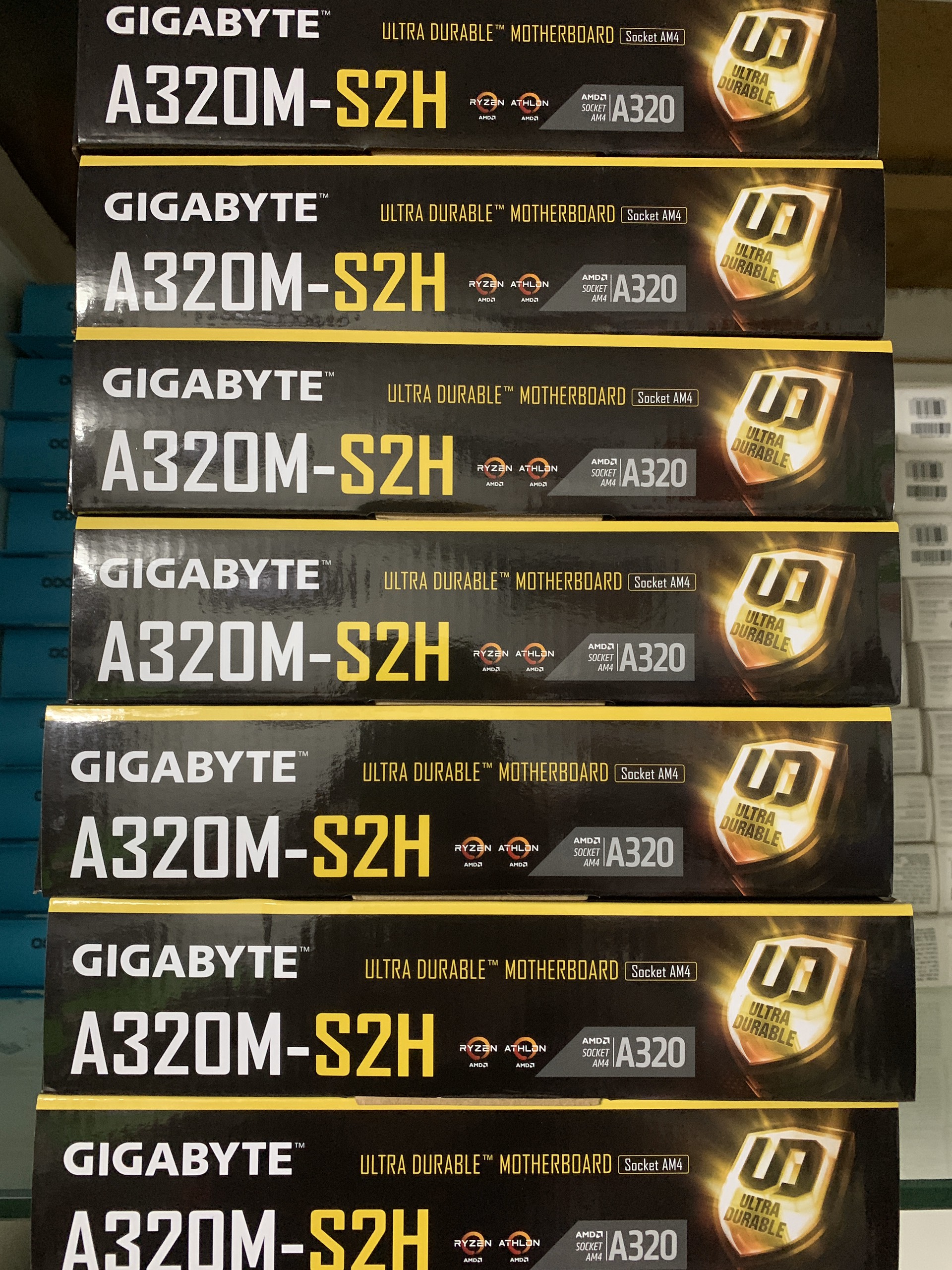 Main Gigabyte A320M-S2H