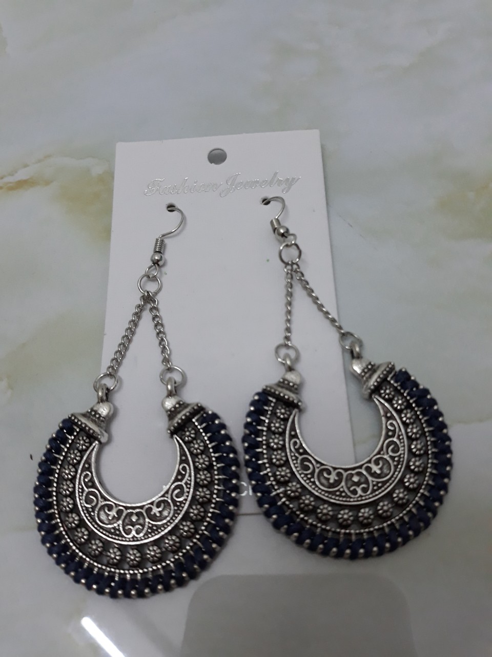 Khuyên tai phong cách thời trang cổ điển boho