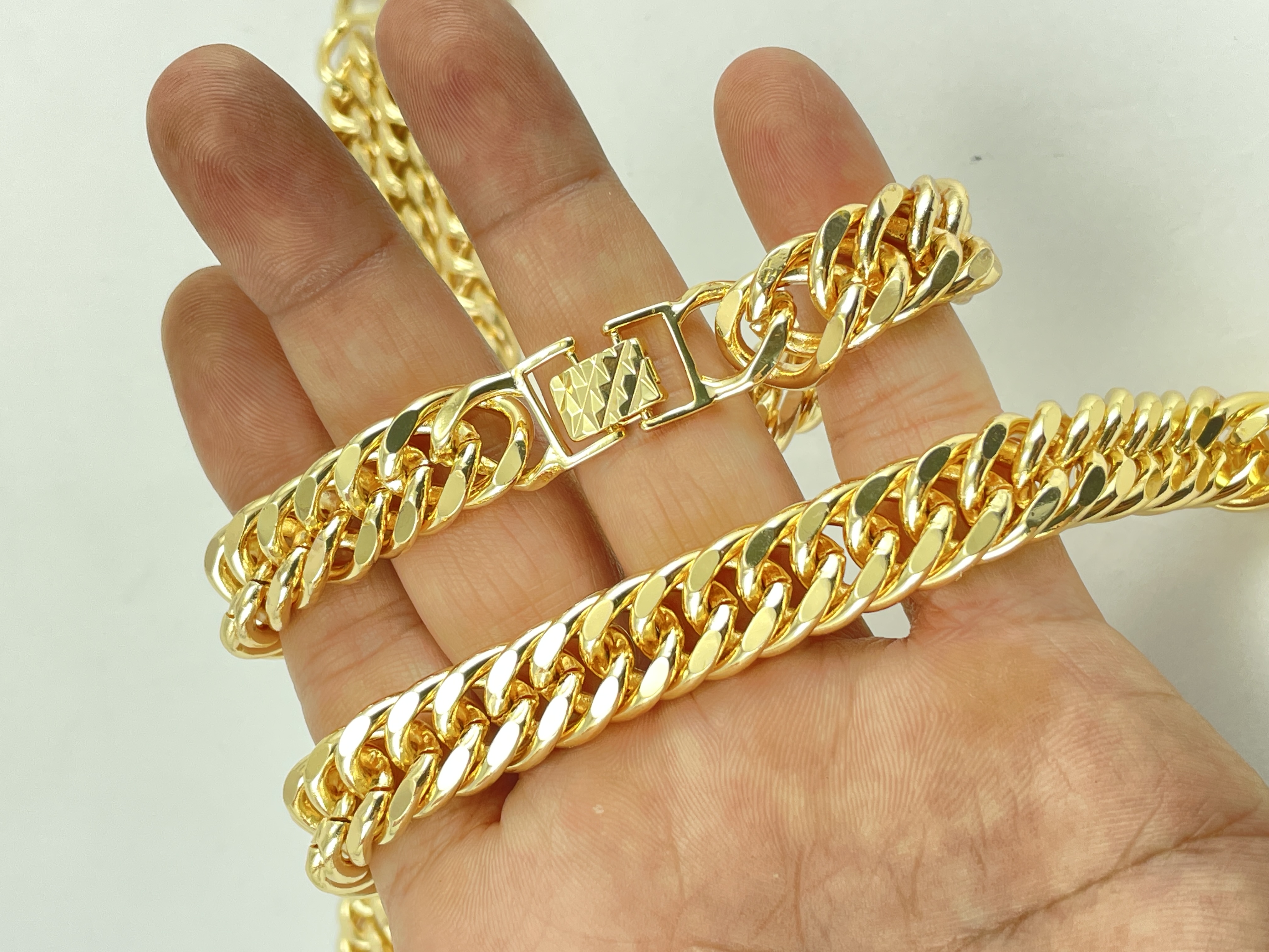 LẮC TAY NAM NỮ MẠ VÀNG 18K CAO CẤP