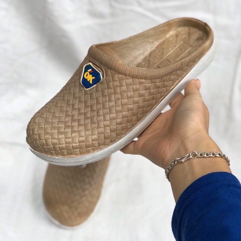 Sục nhựa nữ OK 37-40