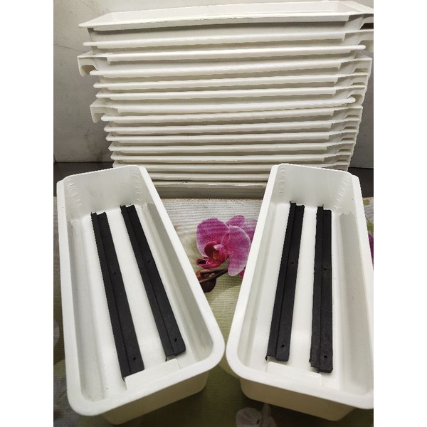 hộp nhựa đóng bàn máy may