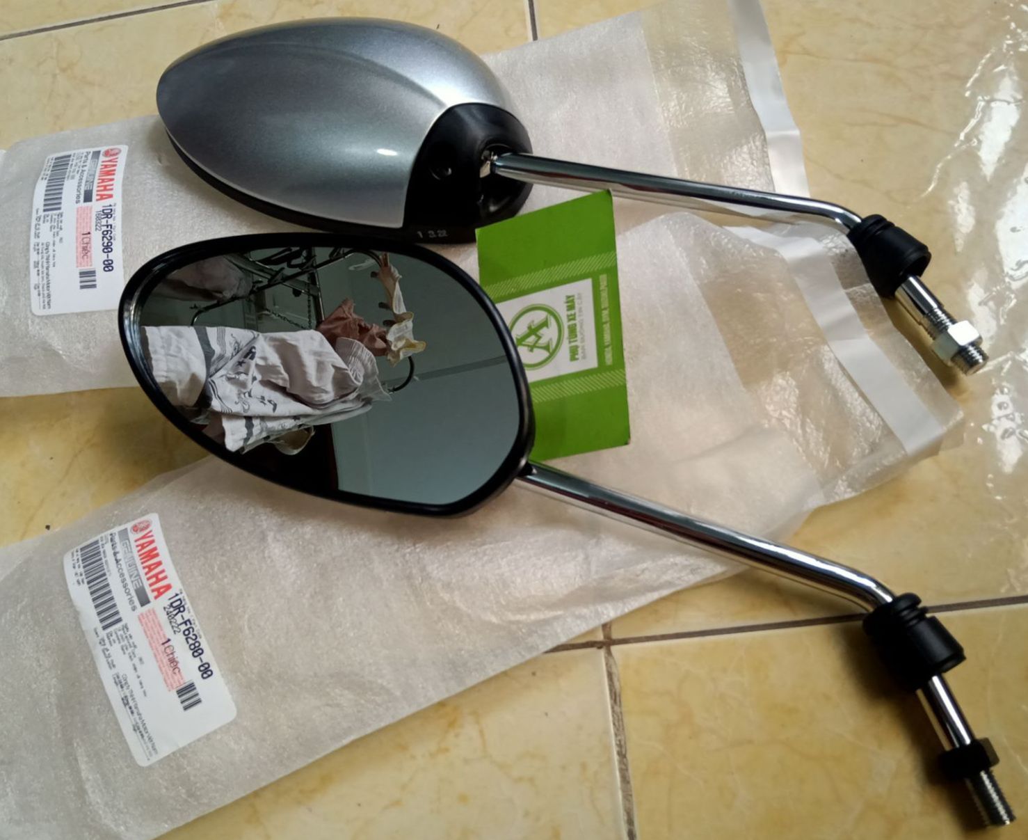 Gương chiếu hậu Nozza-Grande dòng xe yamaha chính hãng màu Bạc