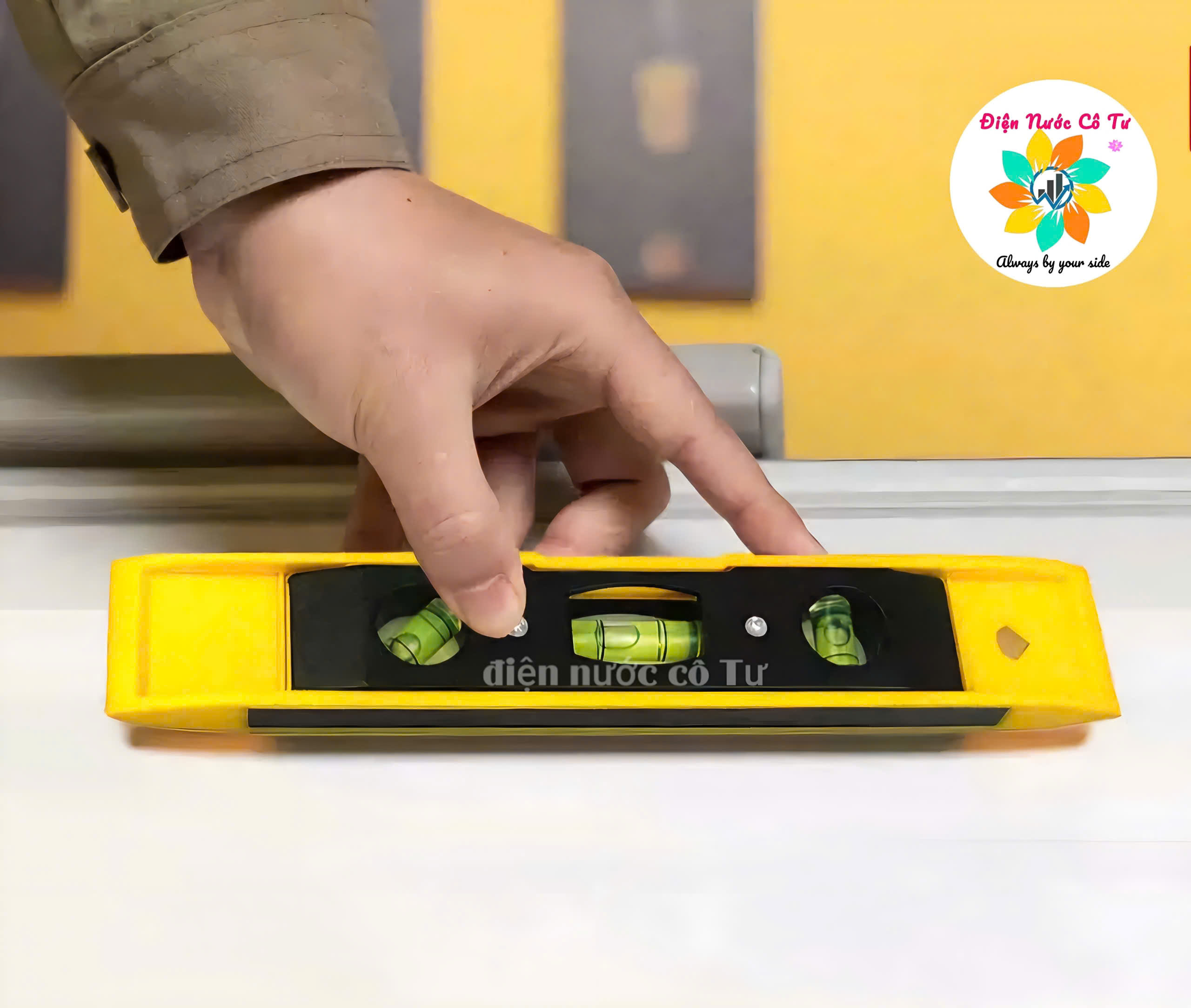 Thước thủy nhựa 9inch có nam châm hít LS