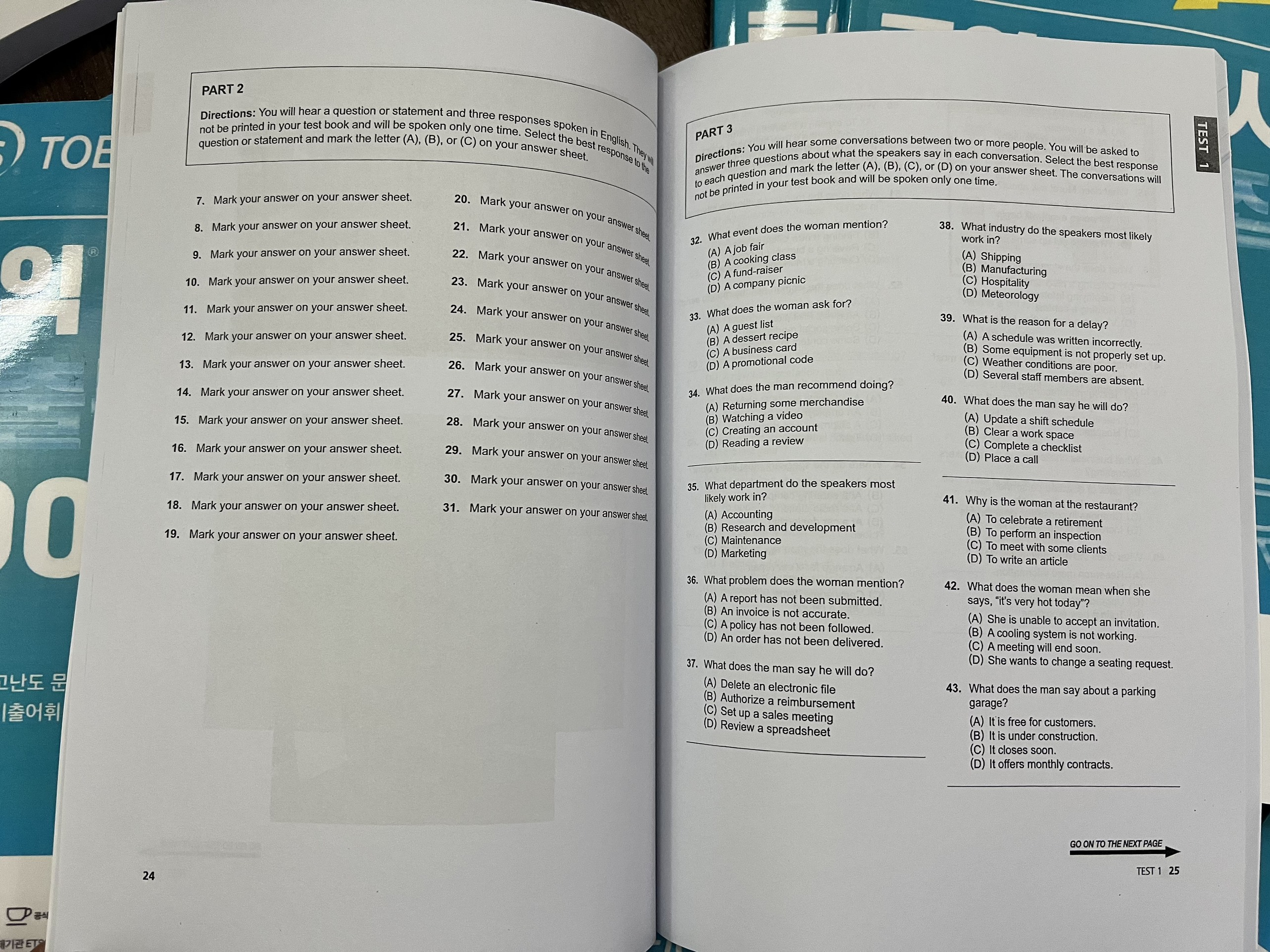 ETS TOEIC 2024 (COMBO 3 CUỐN RC/ LC/ SCRIPT (LỜI THOẠI CUỐN NGHE) - TẶNG FILE AUDIO