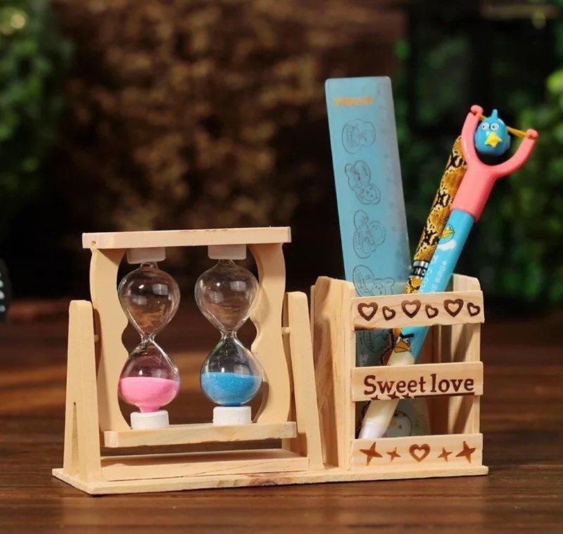 Đồng Hồ Cát Đôi Kiêm Hộp Đựng Bút Để Bàn