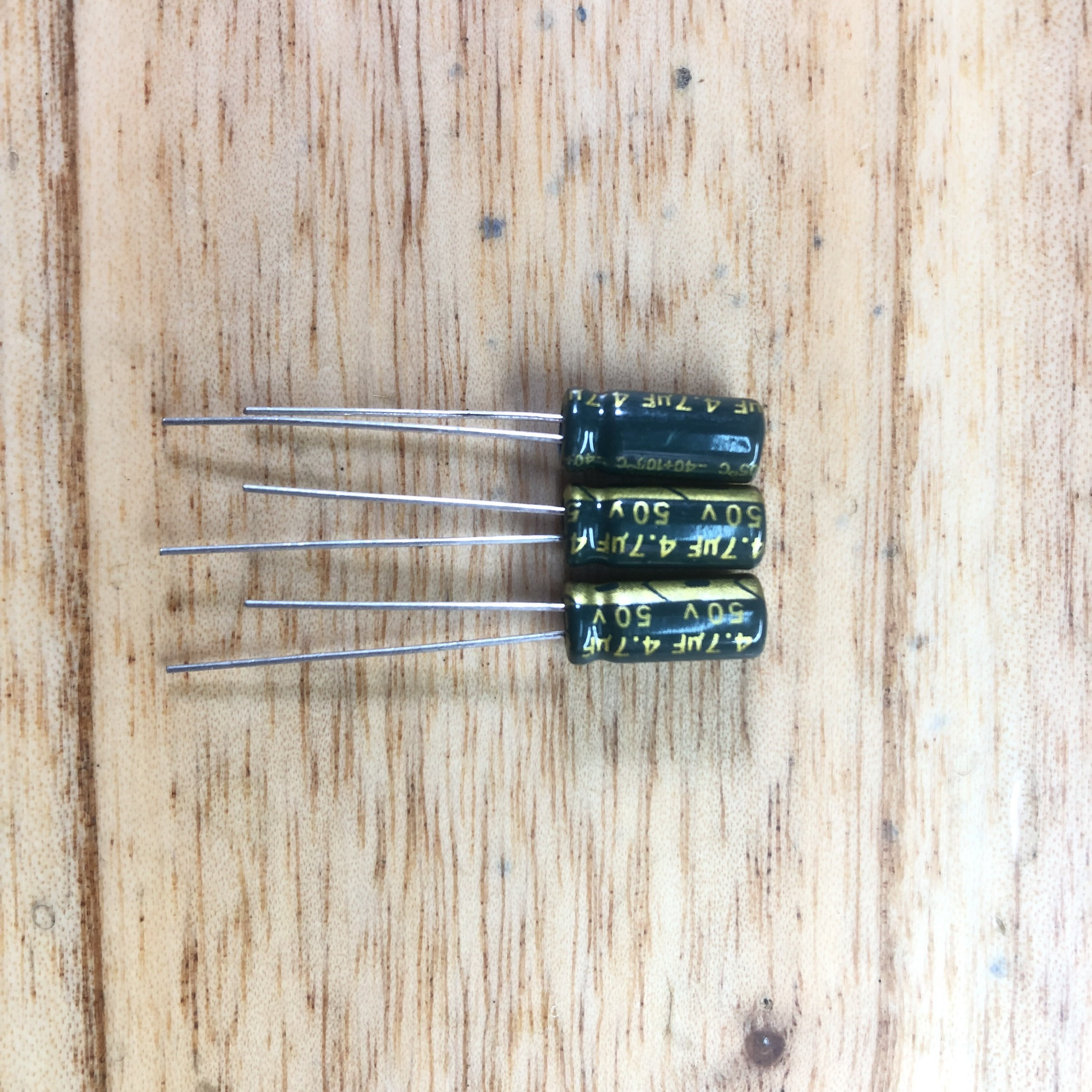 Tụ Hóa 50V tần số cao các loại - Tụ Điện Phân Cực