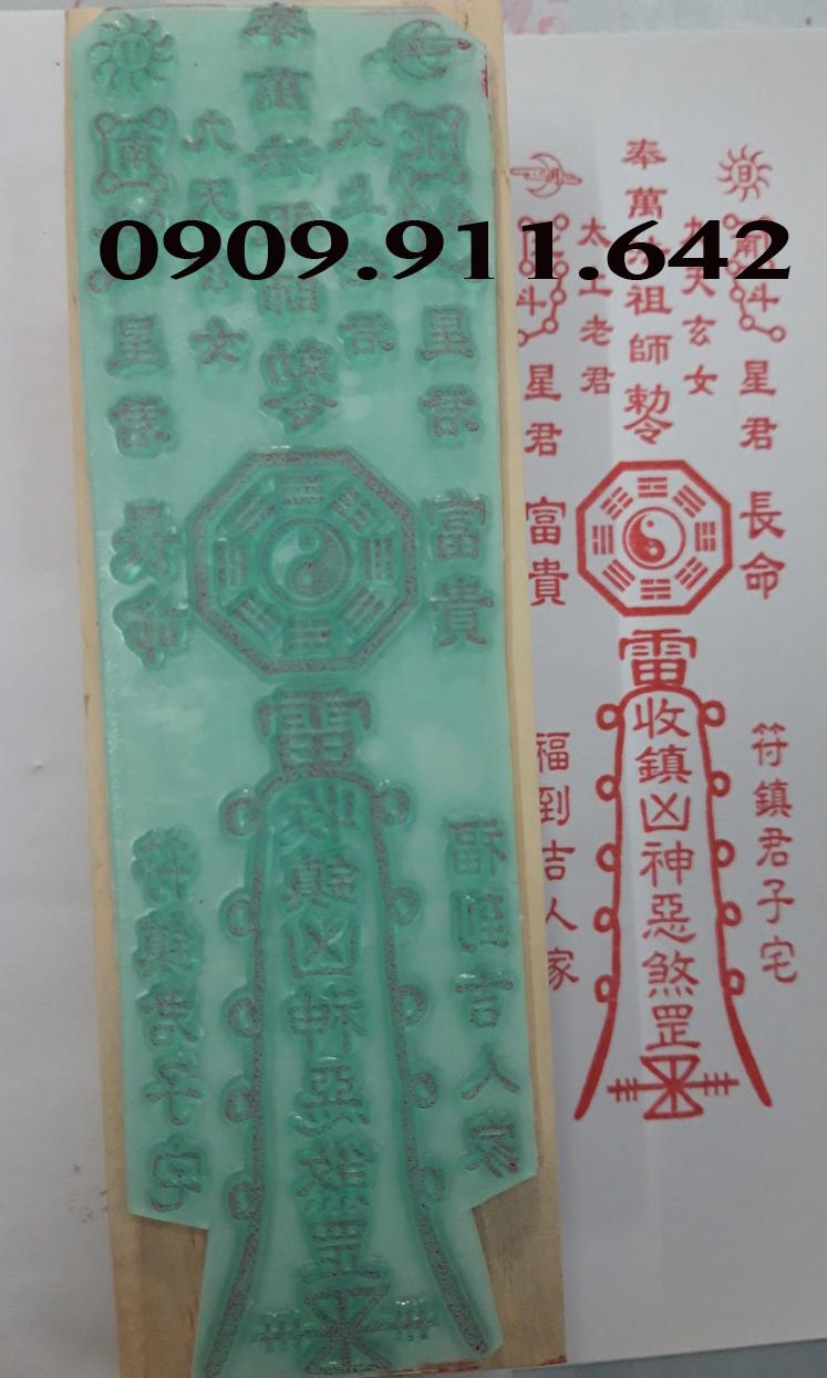 con dấu: VẠN PHÁP TỔ ẤN