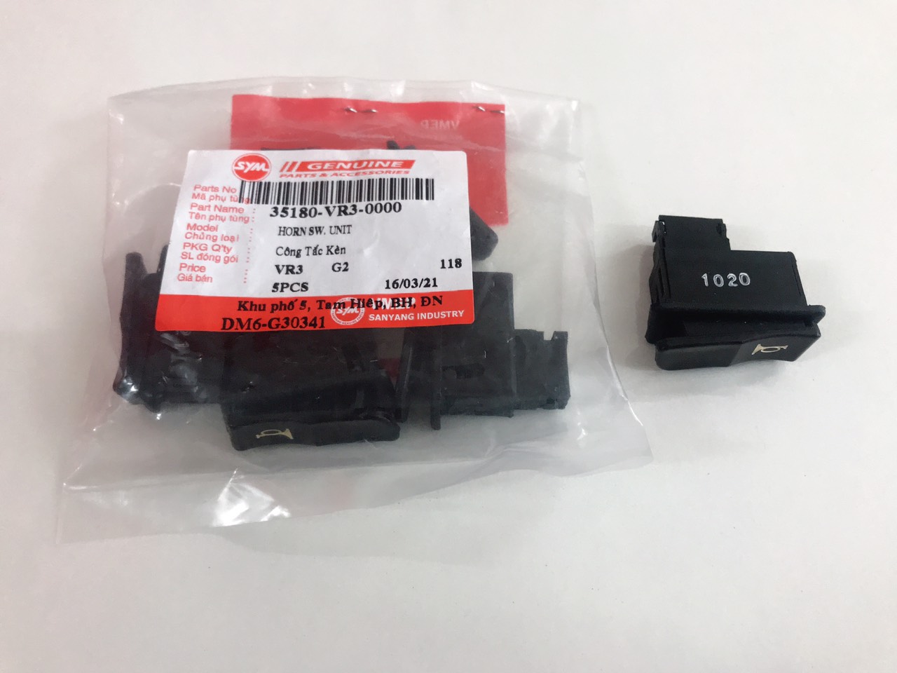 Công tắc còi VR3 chính hãng SYM [HUNGCLE]