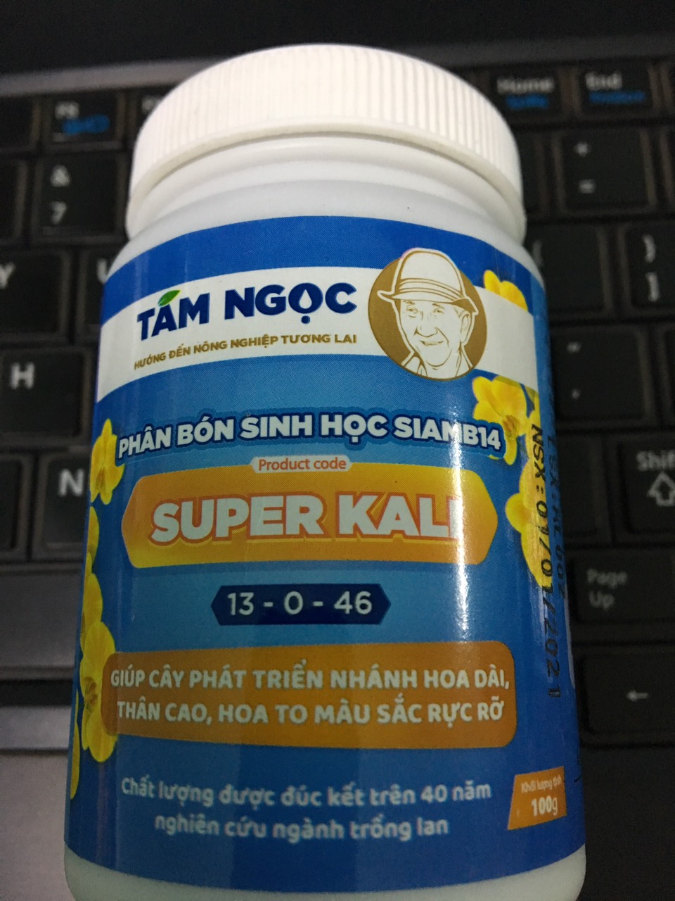 Phân Bón Super Kali Tám Ngọc Lọ 100G Giúp Cây Chịu Hạn Làm Dài Vòi Hoa