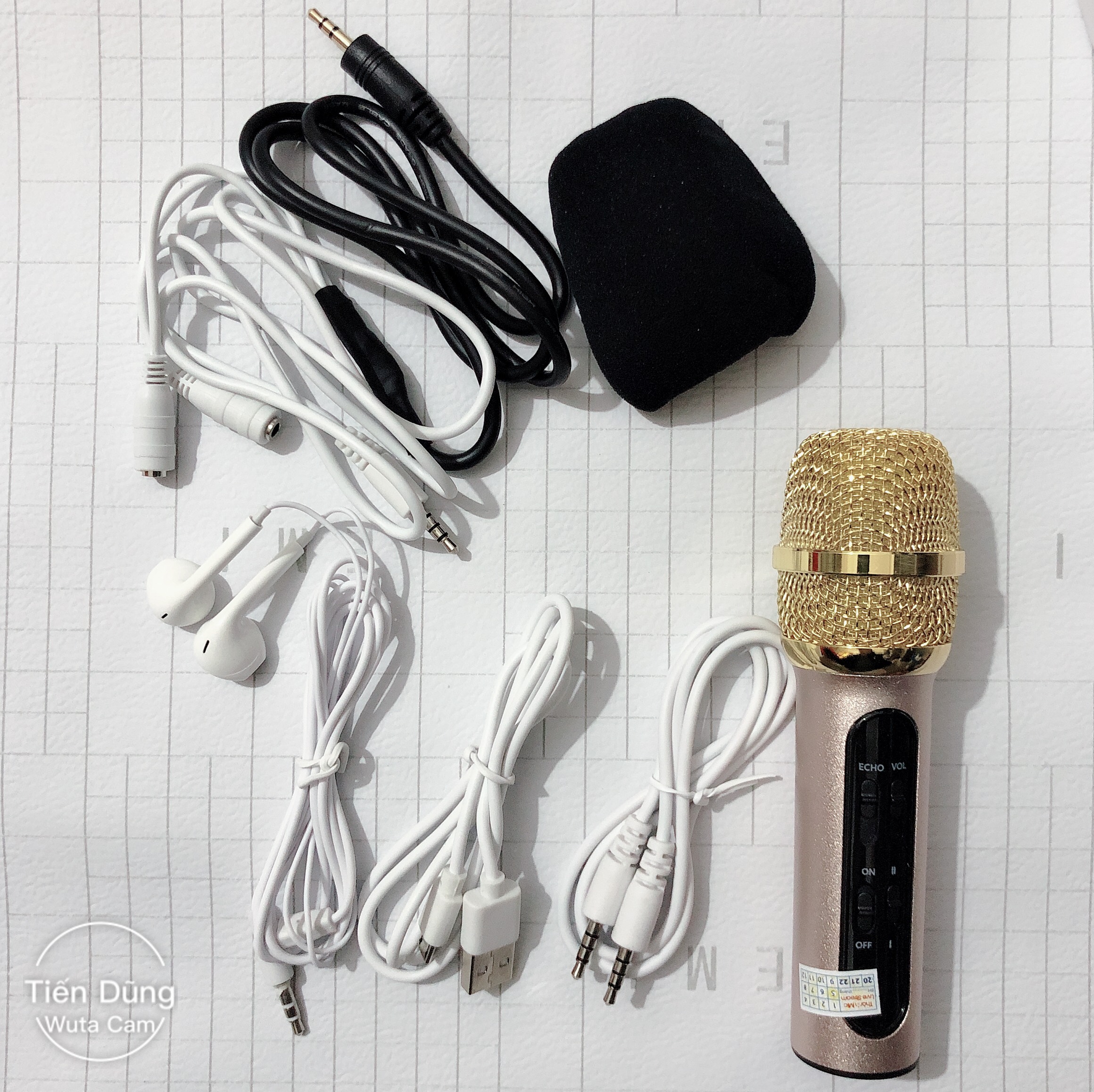 Mic Thu Âm C11 Nâng Cấp Bắt Cải Tiến Từ Mic Live C11Bat Xa Âm Thanh Hát Nhẹ Dễ Chỉnh Có Tích Hợp Pin Tặng Kèm 1 Tai Nghe