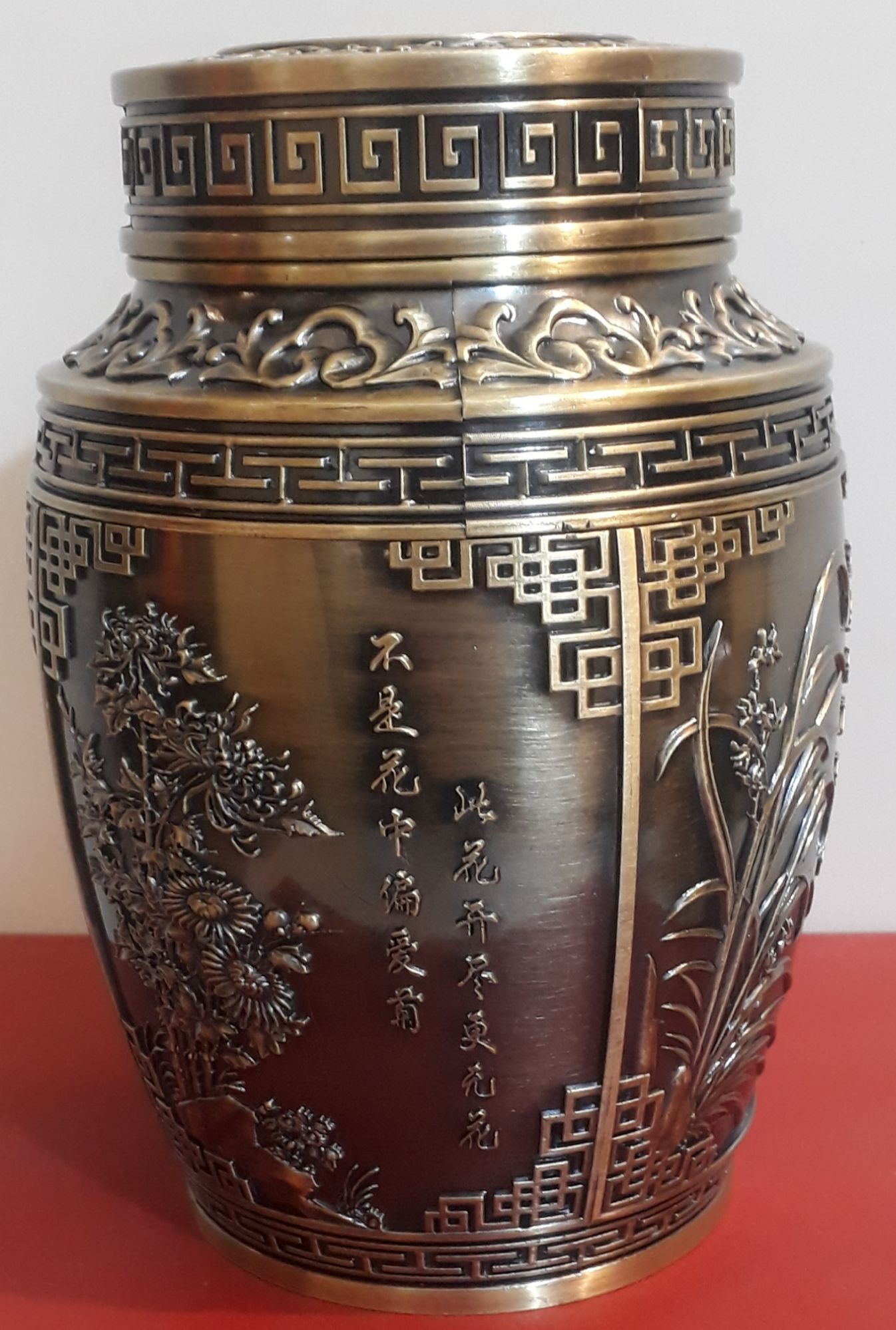 HỘP ĐỰNG chè cao cấp