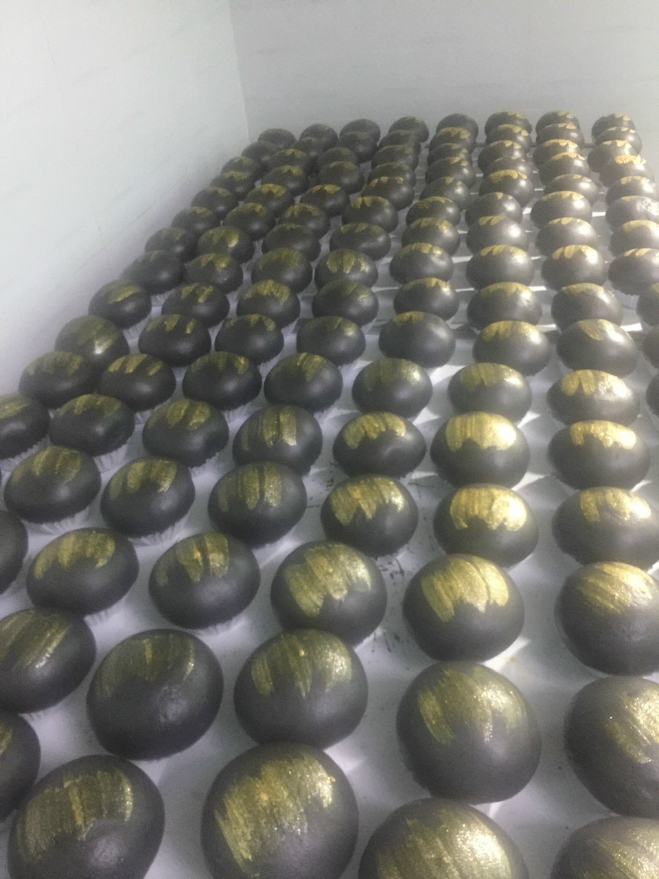 Bánh bao than tre nhân kim sa - 80gam