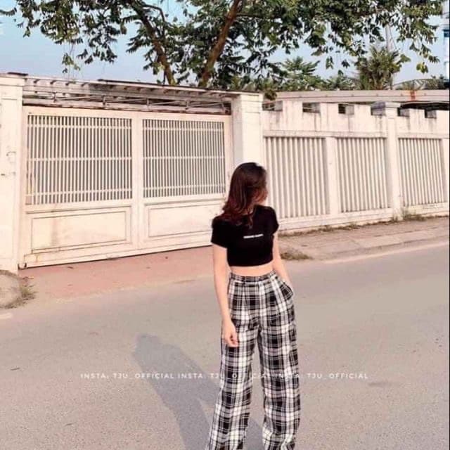 Sét áo crt quần kẻ đen