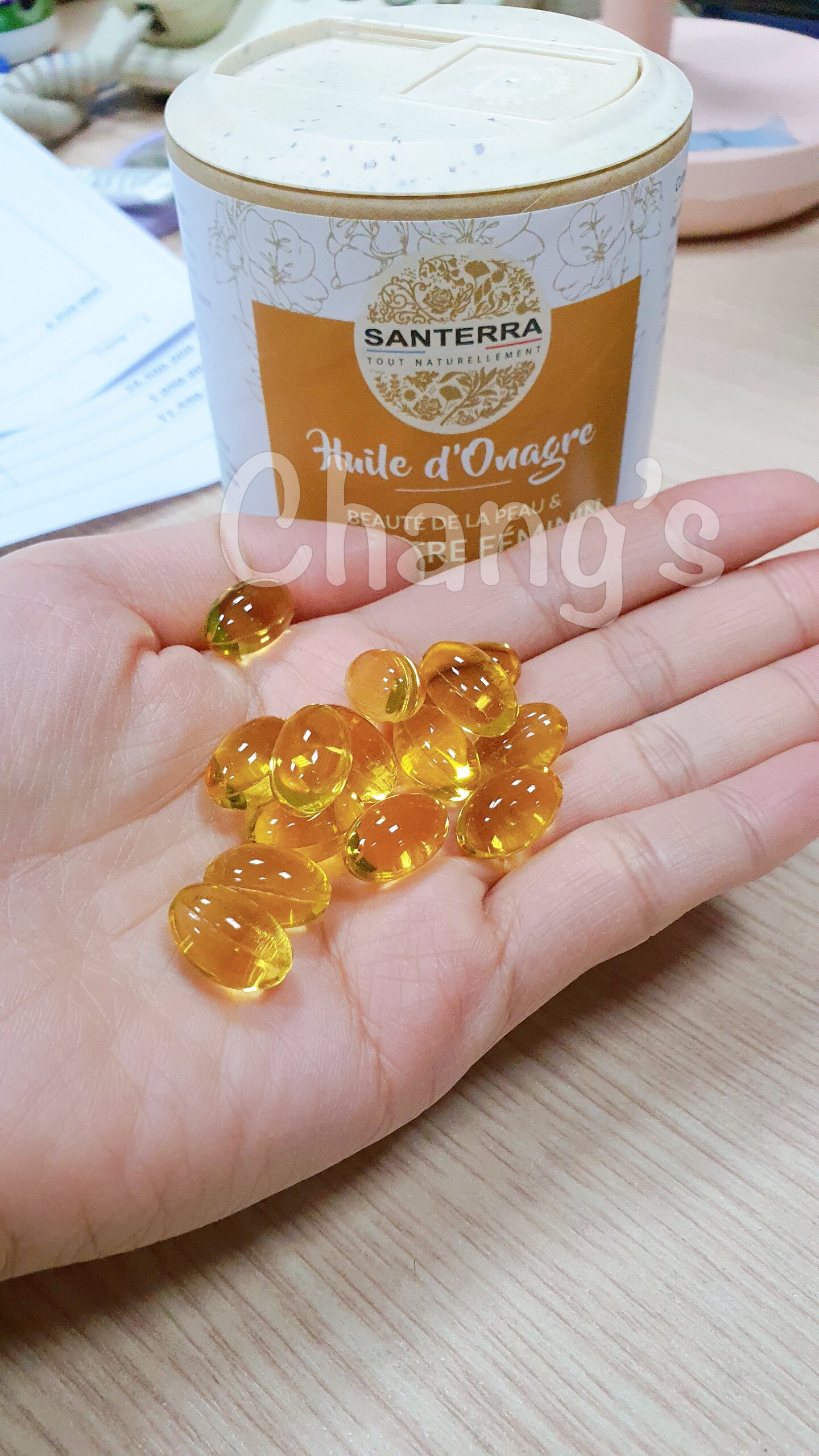 Dầu hoa anh thảo Santerra Pháp