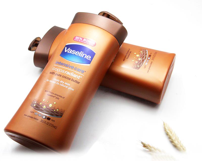 Sữa dưỡng thể Vaseline Total Moisture Cocoa Radiant 725ml