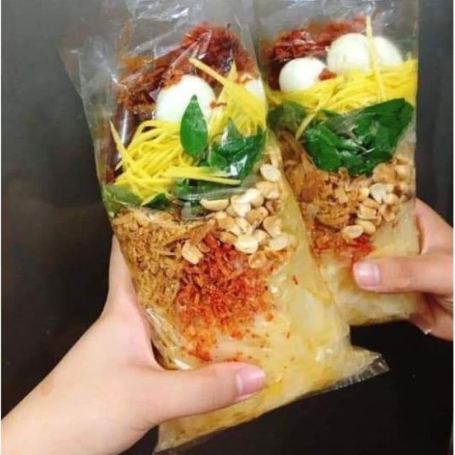 1 bịch bánh tráng trộn thập cẩm satế