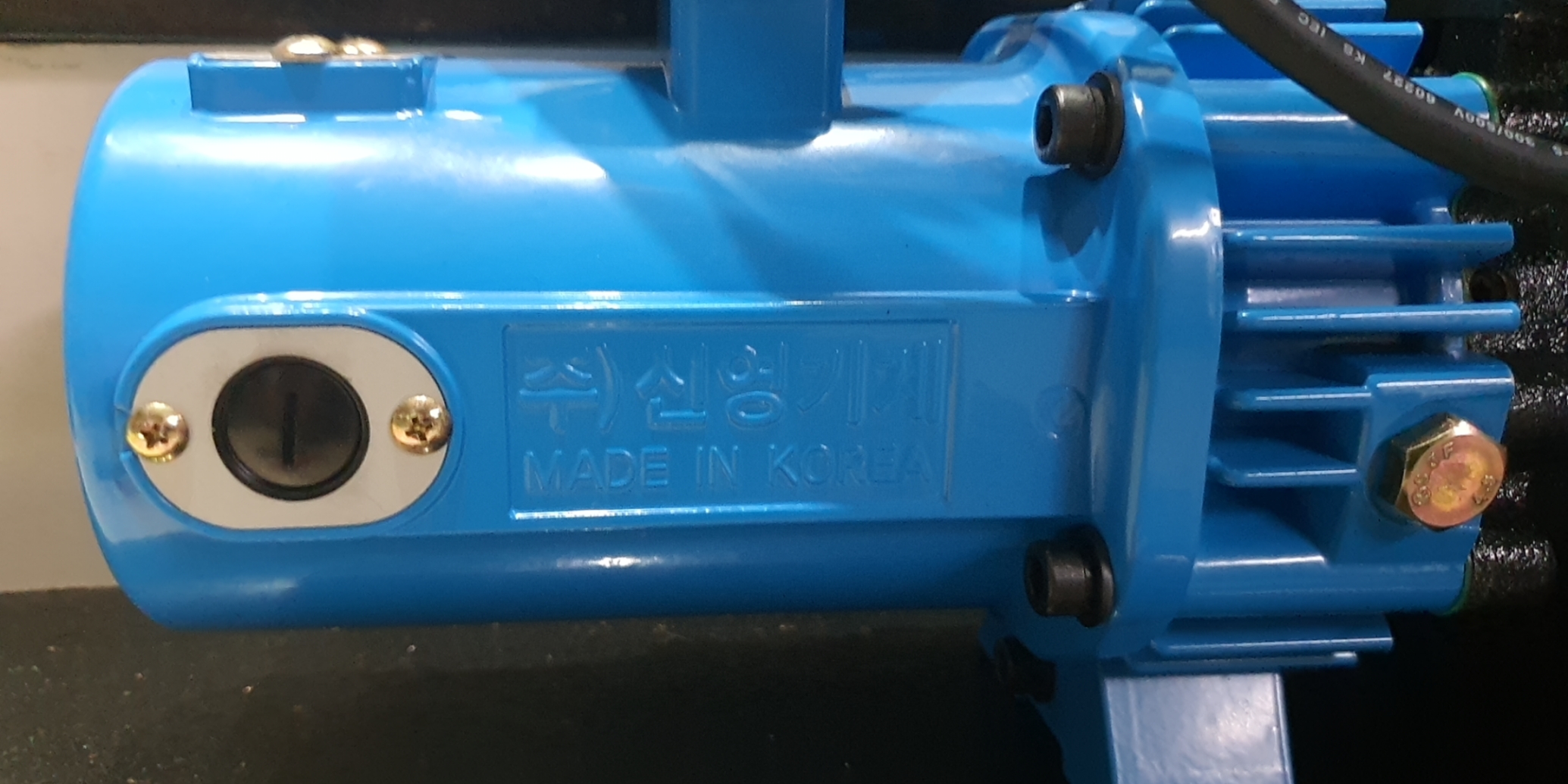 Máy Cắt Sắt Thủy Lực Cầm Tay Phi 25 Hàn Quốc ( mới 100%)