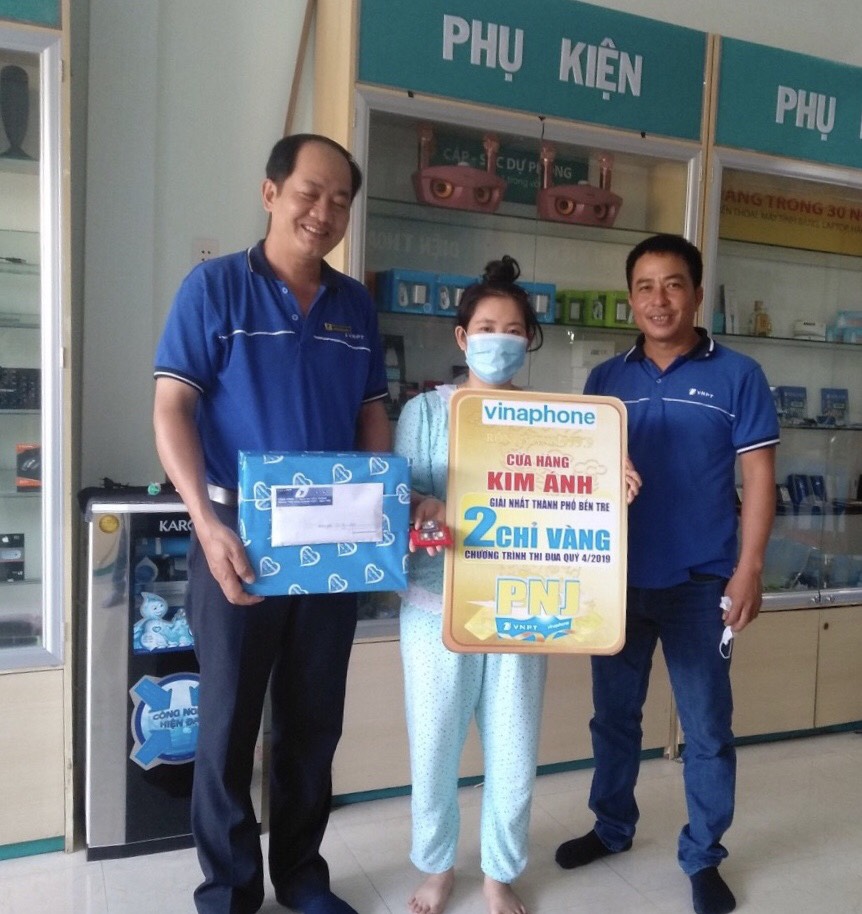 Bộ chuột có dây và miếng lót kitty, mẫu trái tim