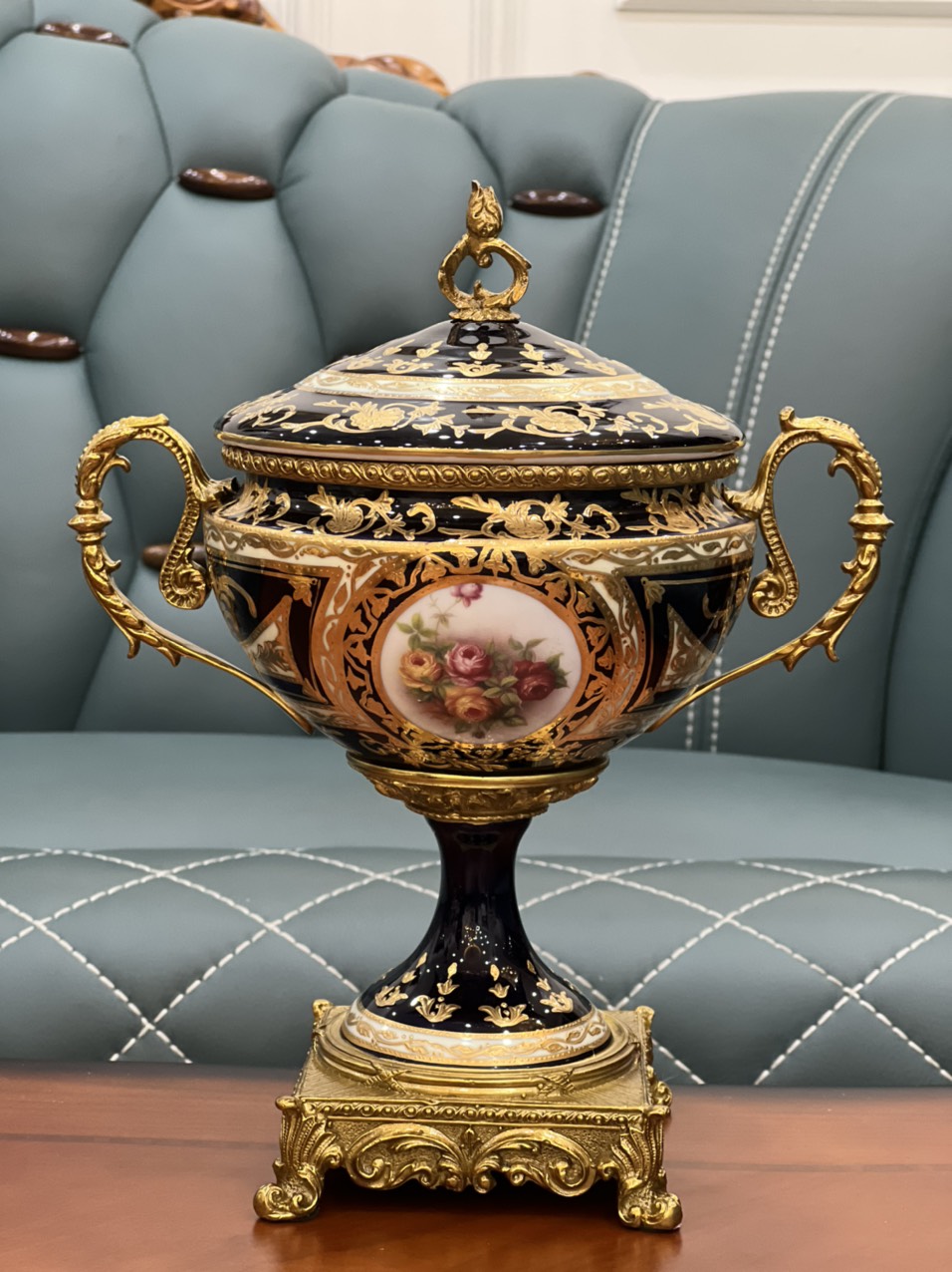 Bình cup sứ bọc đồng châu âu bc4792-x
