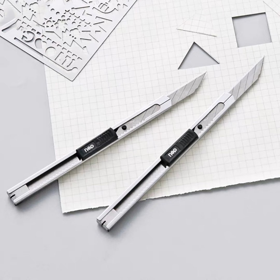 Dao Rọc Giấy Deli (Lưỡi Dao 30 Độ) mã E2034