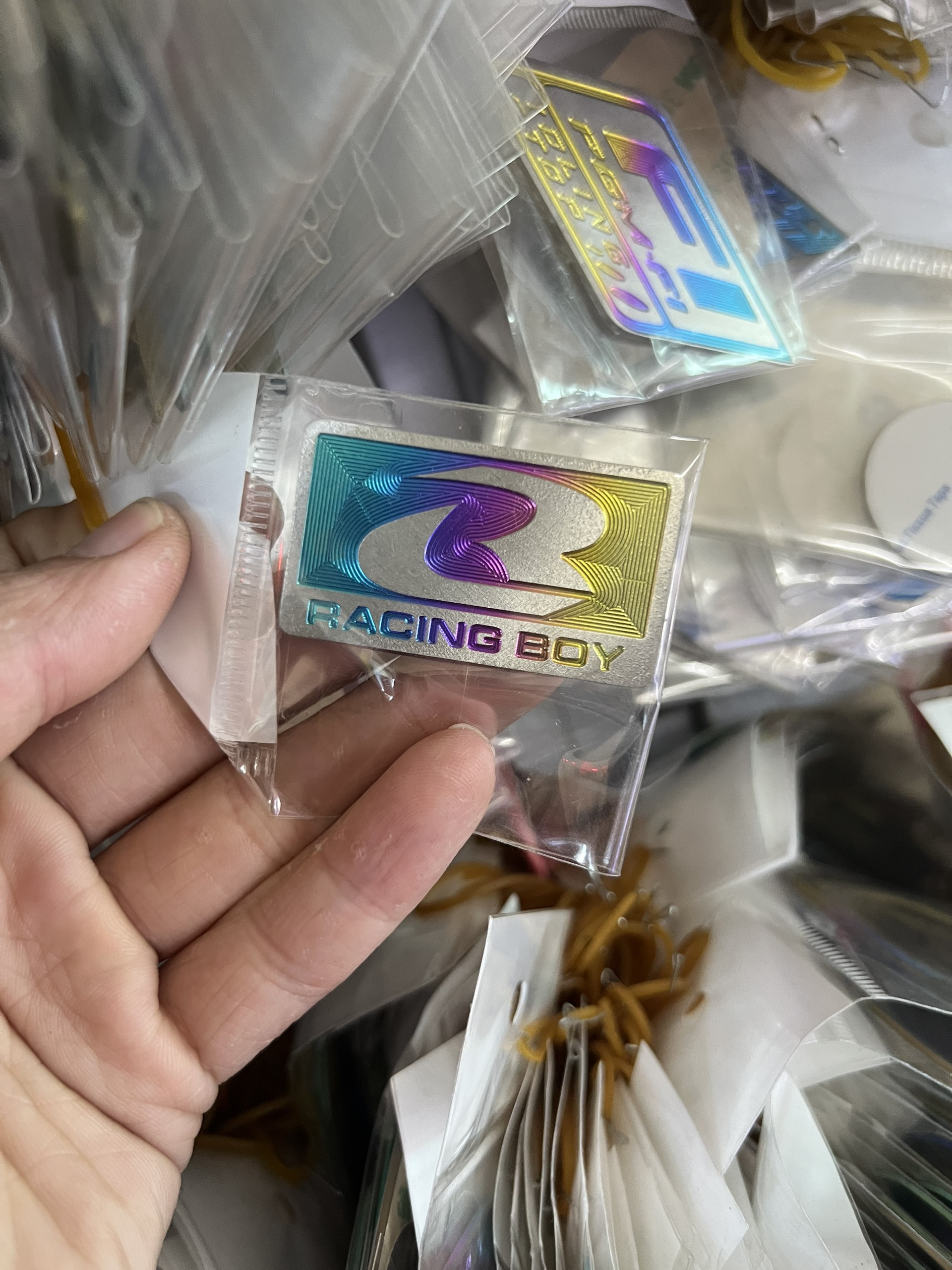 Tem logo titan mẫu loại vuông dán nhiều vị trí các dòng xe
