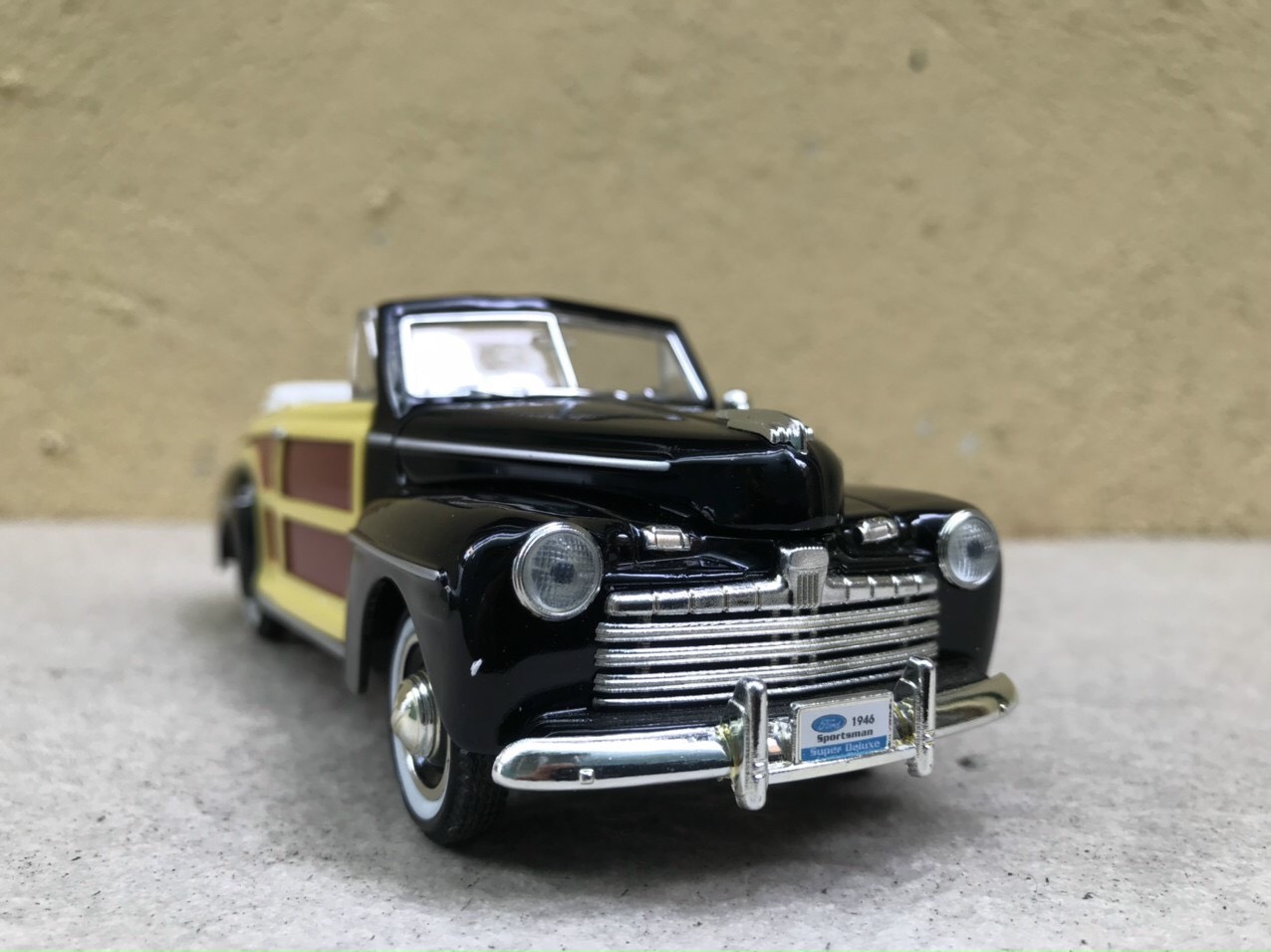 Mô hình xe cổ CADILLAC Eldorado 1959 - 1:32
