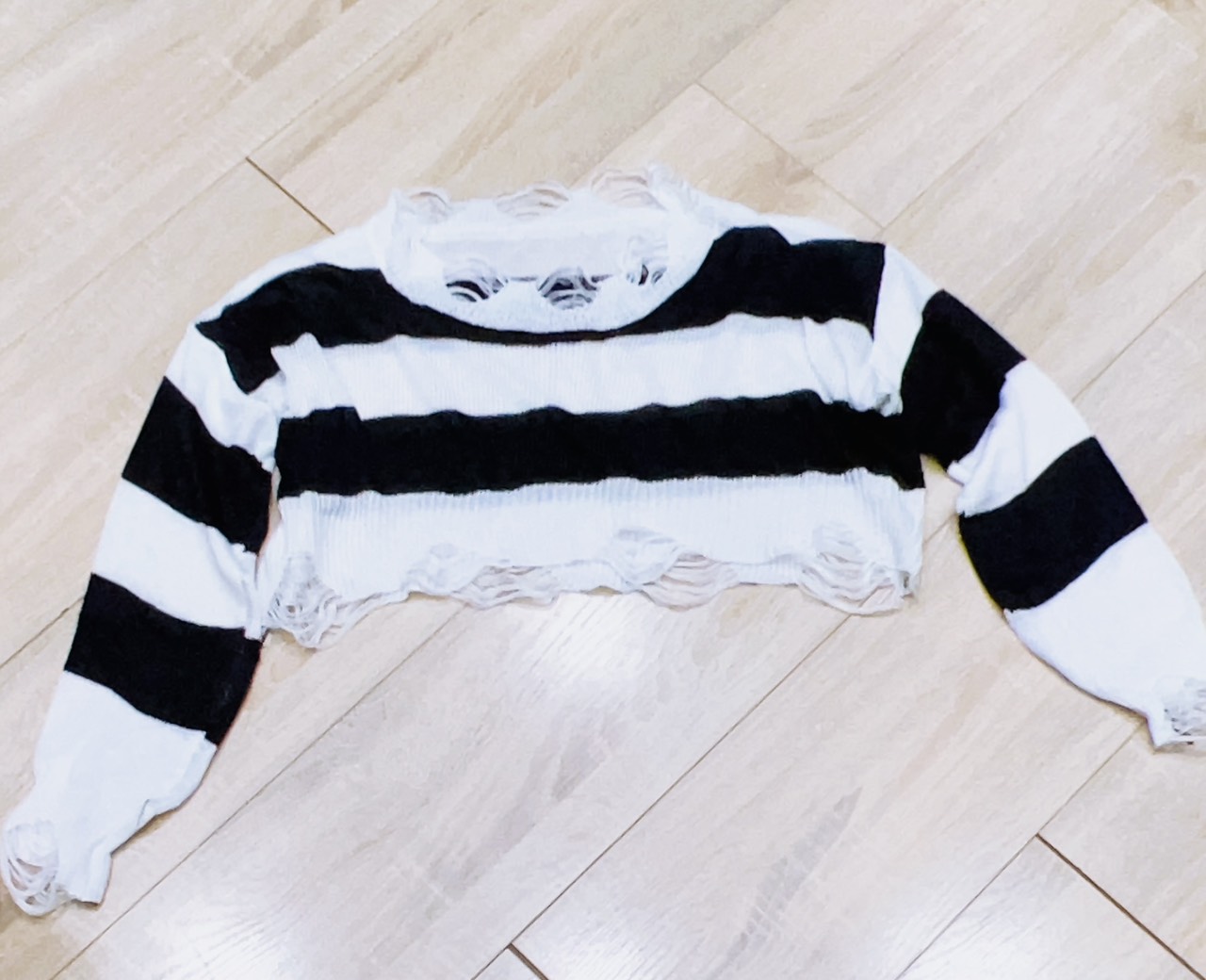 Áo len crop top quang châu