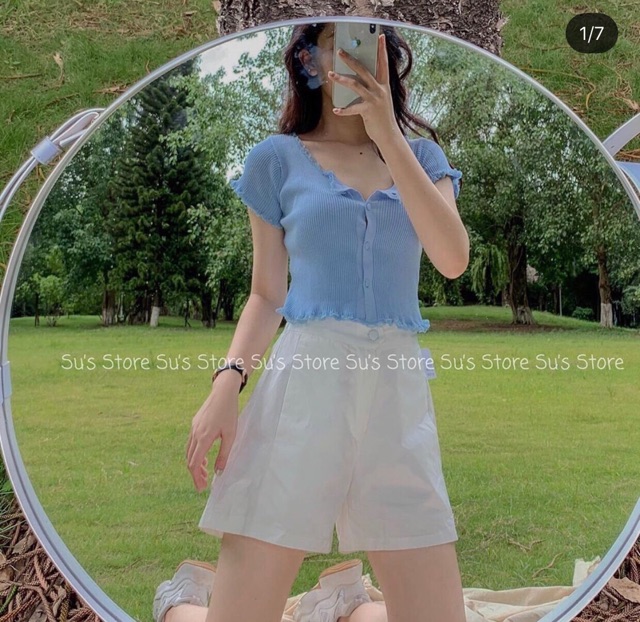 ÁO CROP TOP PHỐI REN ĐÍNH NÚT XINH R55