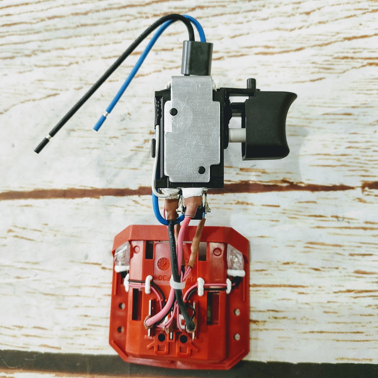 SV Công tắc điều tốc máy khoan pin 12V Hilti SID 2-A