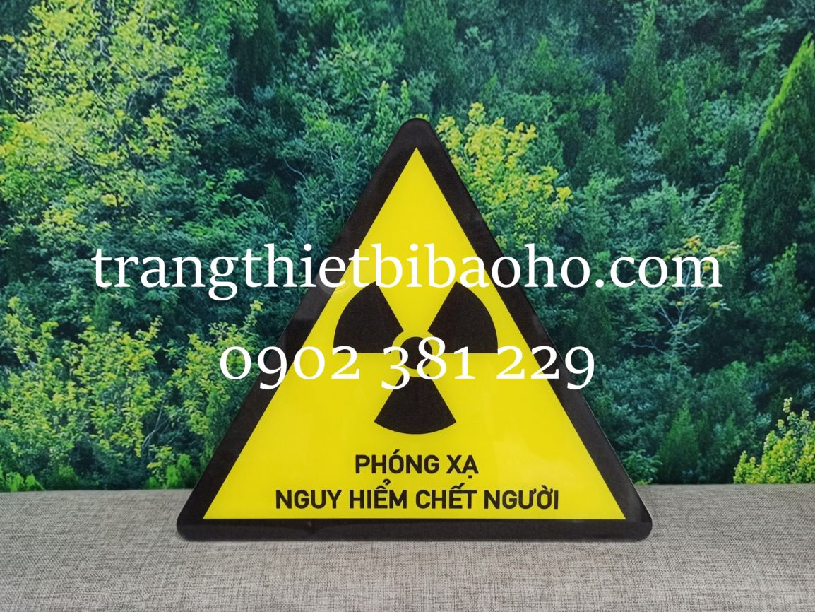 Biển cảnh báo chất phóng xạ nguy hiểm chết người hình tam giác 30 x 30 x 30cm - hình thật