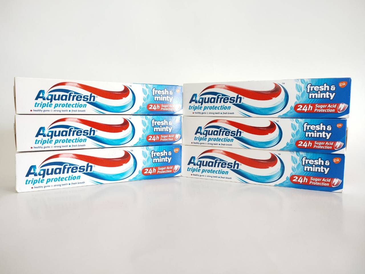 Kem Đánh Răng Aquafresh-Bạc Hà Thơm Mát 100gr