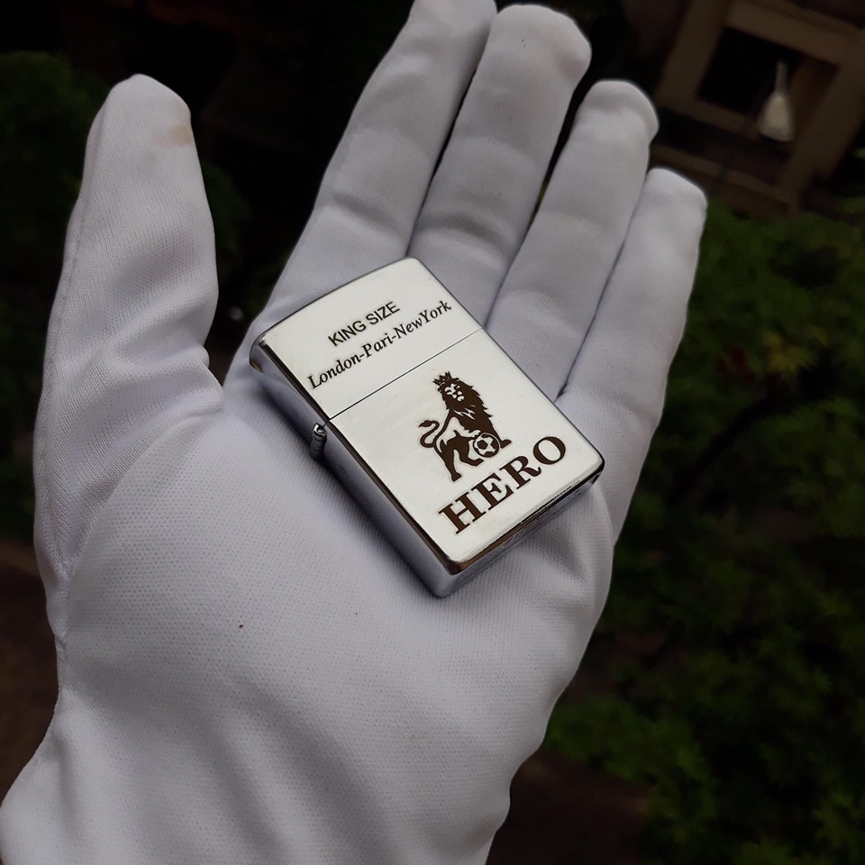 [HCM]Bật Lửa Zippo USA Khắc Logo Hero - Tặng Xăng Đá
