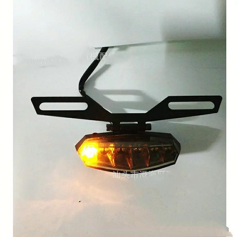 den phanh Đèn phanh kèm giá treo biển số 12V ( có đèn phanh và xi nhan )