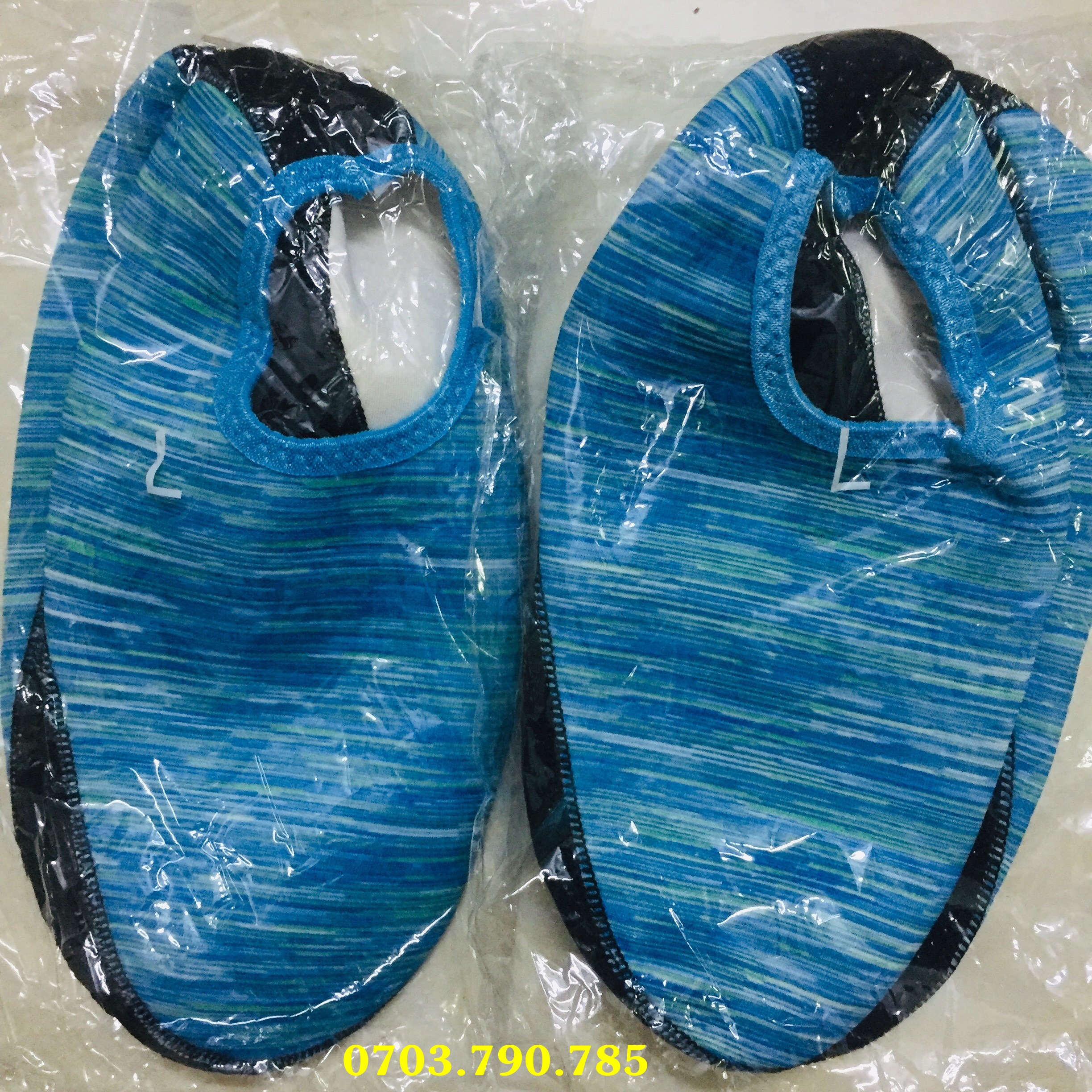 Giày Mút Cao Su Đi Biển