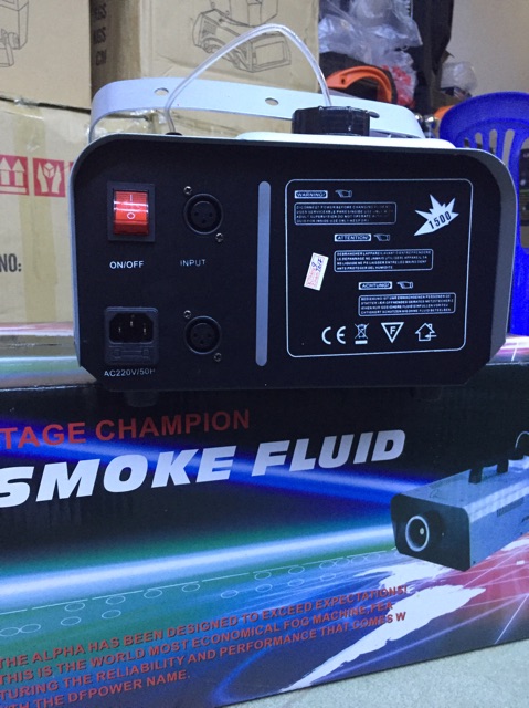 Máy tạo khói 1500w đủ ( bảo hành 12 tháng )