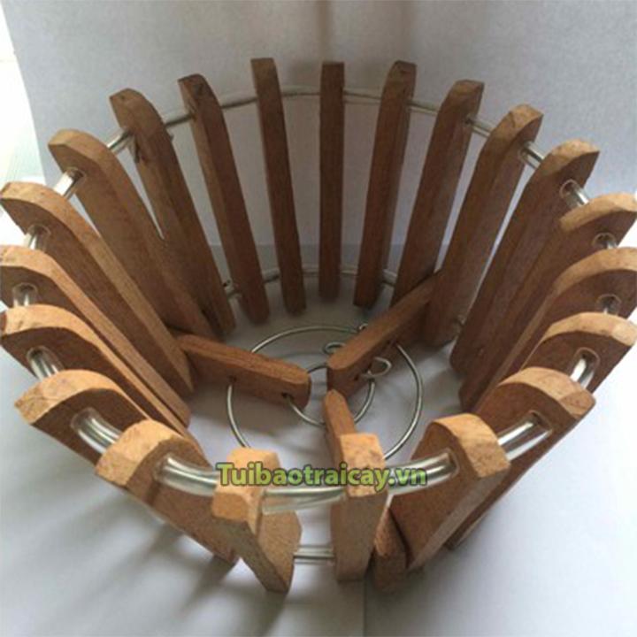 Chậu lan bản gỗ vuông phi 20cm