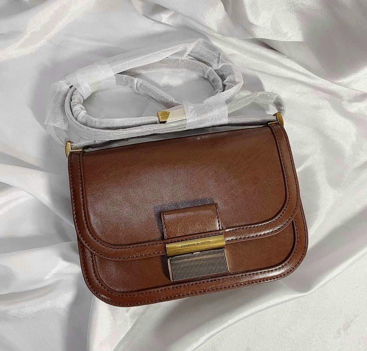 Túi Da Charlot CNK 7 Màu Siêu Cao Cấp Size 22cm (Authentic Tuồn)