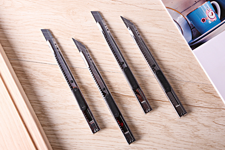 Dao dọc giấy Cutter