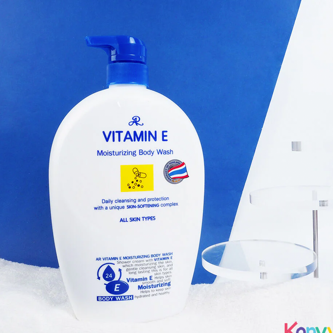 Sữa tắm trắng da và dưỡng ẩm VITAMIN E 800ml