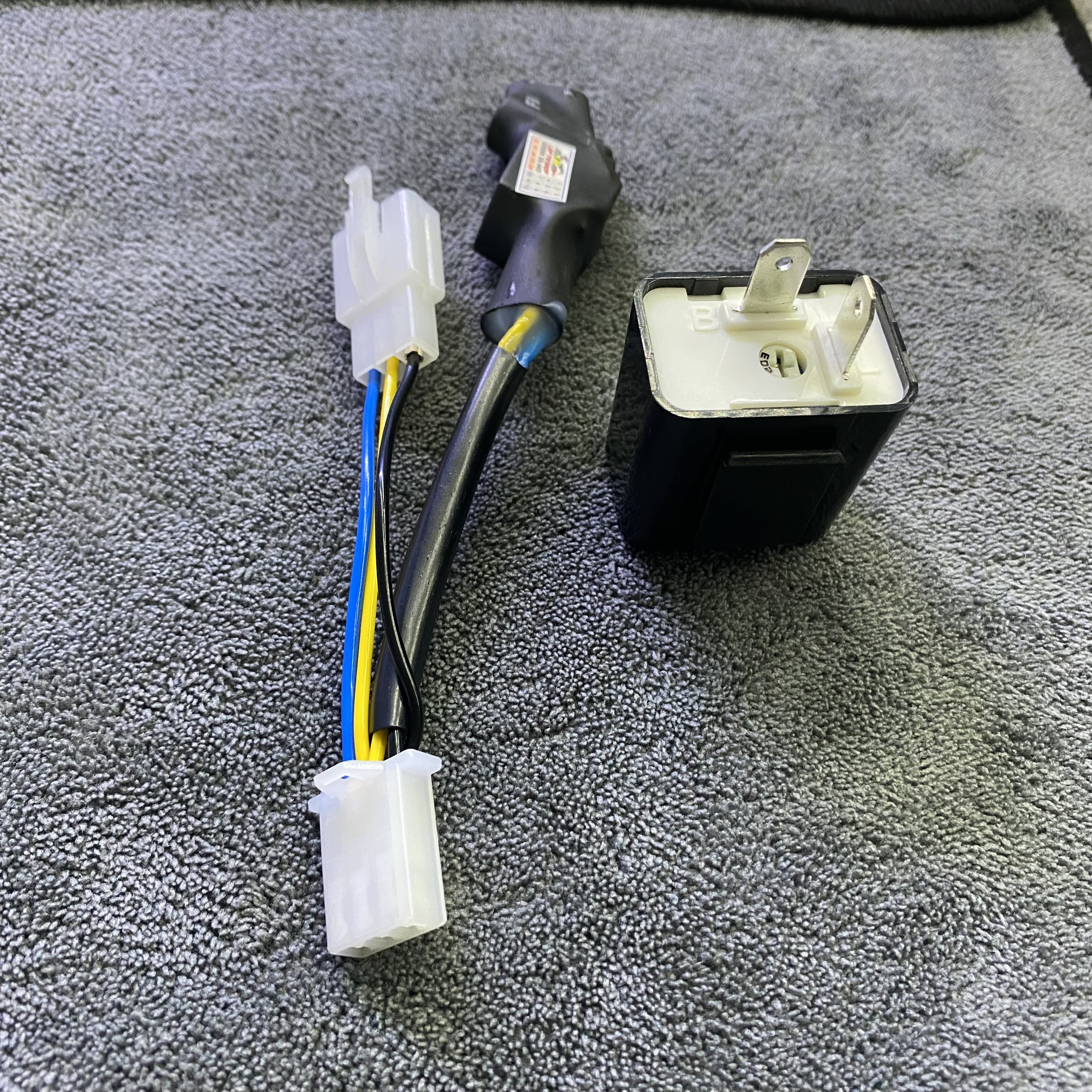 Mạch hazard ưu tiên lắp cho Sirius 110 ,Sirius Fi
