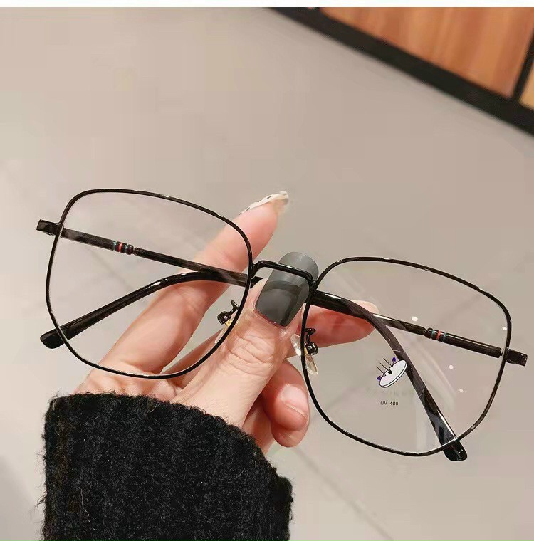 Gọng Kính Nữ Form Bầu Xinh Xắn
