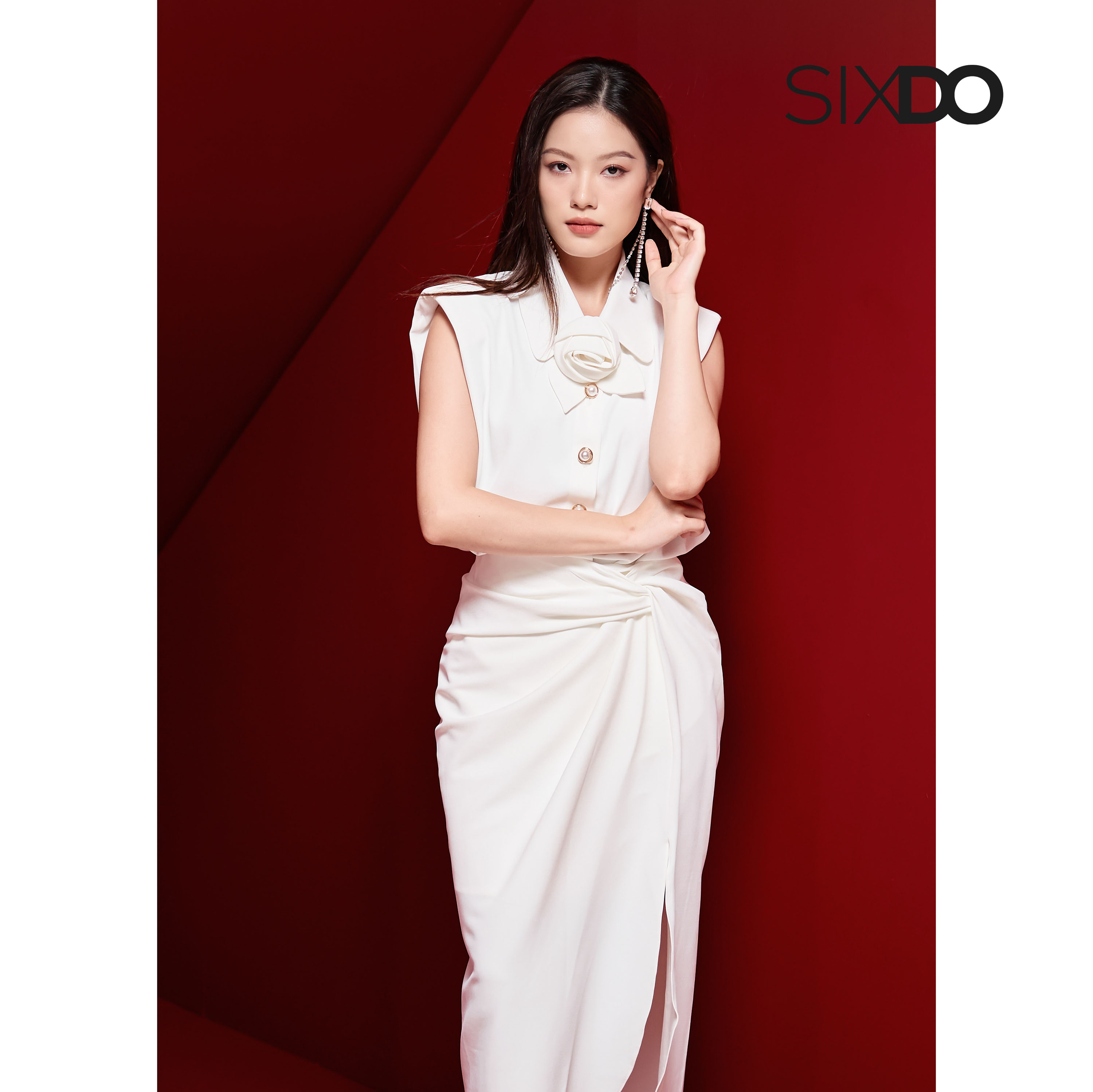 Chân váy lụa trắng xẻ vạt SIXDO (White Split-side Midi Silk Skirt)