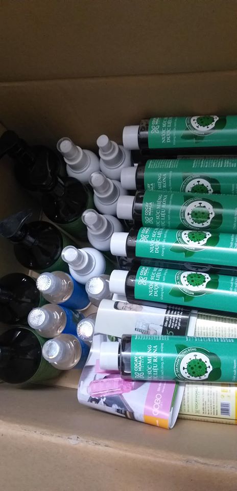 Nước súc miệng dược liệu Rona - cỏ cây hoa lá