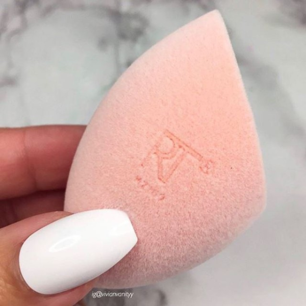 Mút Tán Phấn Phủ Real Techniques Miracle Powder Sponge