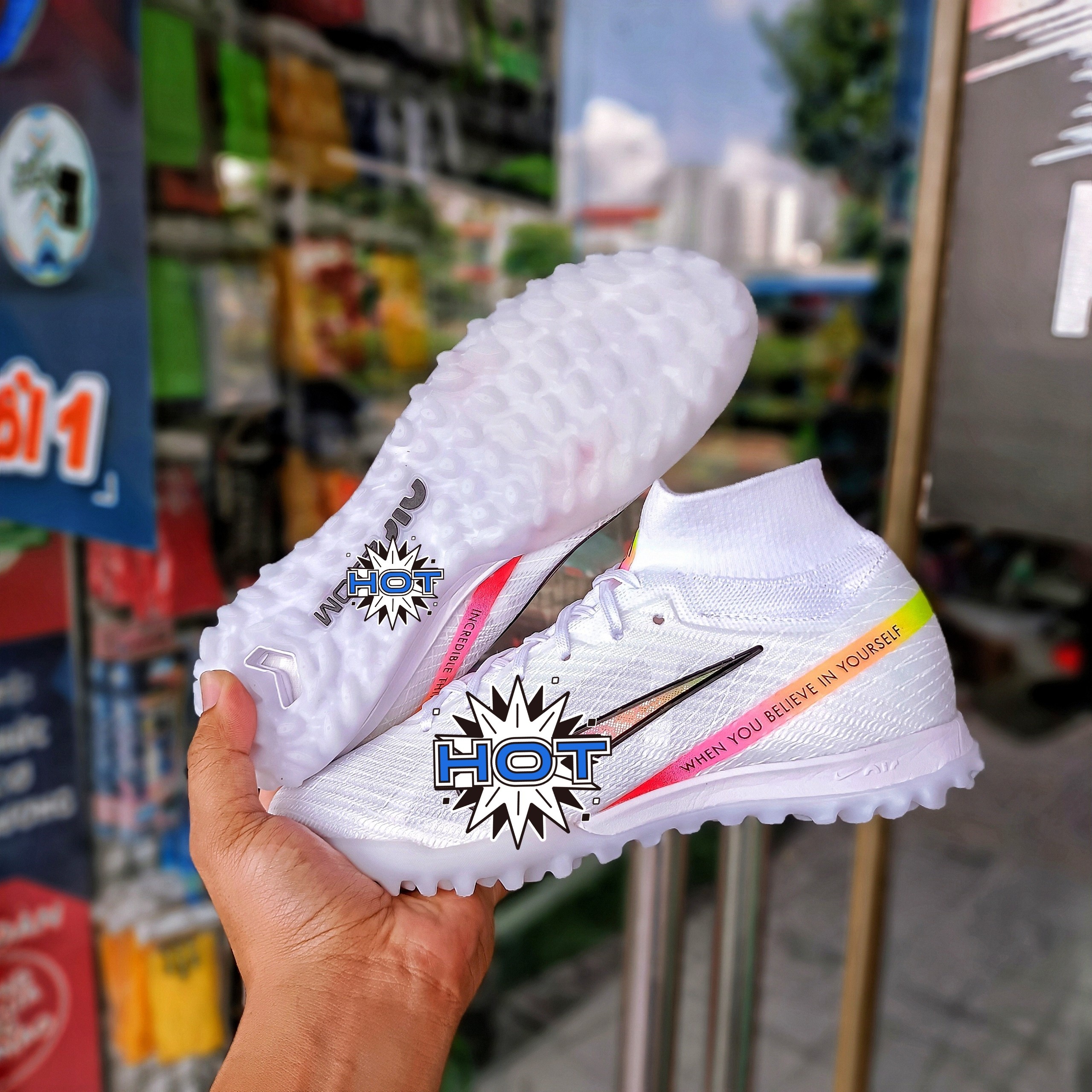 giày đá bóng mercurial superfly 9 elite TF ( khâu đế + tất + túi rút )