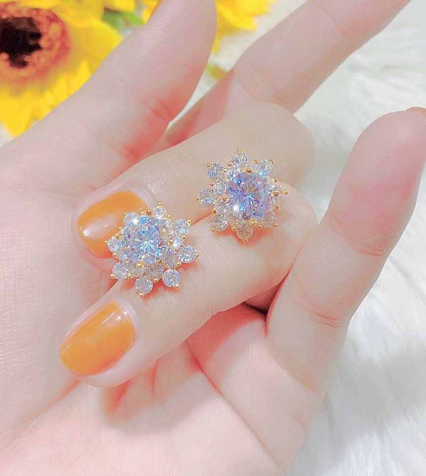 [ B1236 ] Bông tai nữ mạ vàng đính đá kiểu dáng bông hoa tuyết pha lê 061021 - Tubicony - Bông tai đẹp, bông tai mạ vàng - Phong cách quý phái