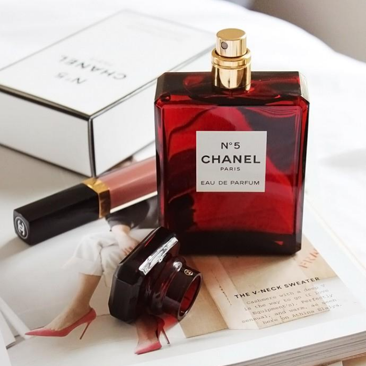 NƯỚC HOA NO 5 PARIS ĐỎ